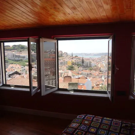 Entire House & Great View * Lisboa
